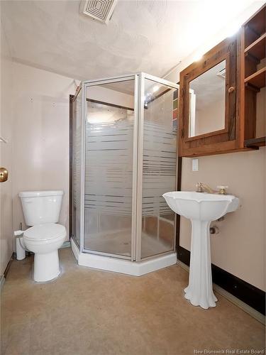 80 Whitney Ave, Moncton, NB 