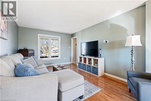 77 Morgan Drive, Caledonia, ON - Indoor Photo Showing Living Room