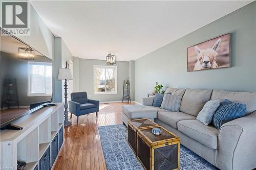 77 Morgan Drive, Caledonia, ON - Indoor Photo Showing Living Room