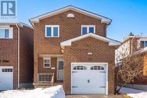 16 FERRI CRESCENT  Brampton, ON L6Z 1R9