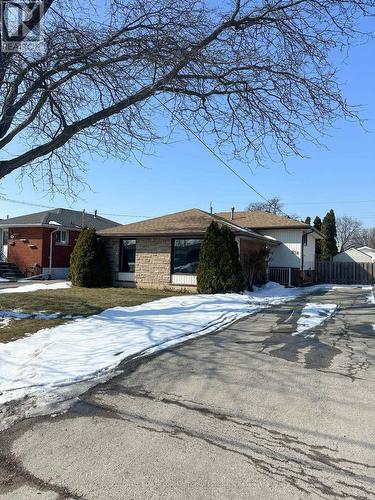 918 Upper Ottawa Street, Hamilton, ON - Outdoor