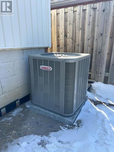 918 Upper Ottawa Street, Hamilton, ON - Outdoor