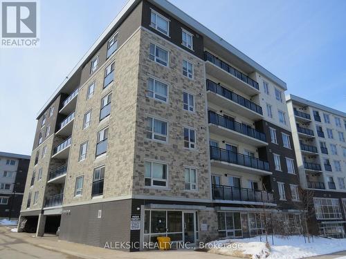 H404 - 275 LARCH STREET  Waterloo, ON N2L 3R2