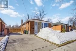 66 MELCHIOR DRIVE  Toronto, ON M1E 3W5