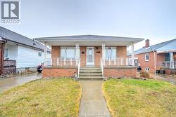 1639 LANGLOIS  Windsor, ON N8X 4M4