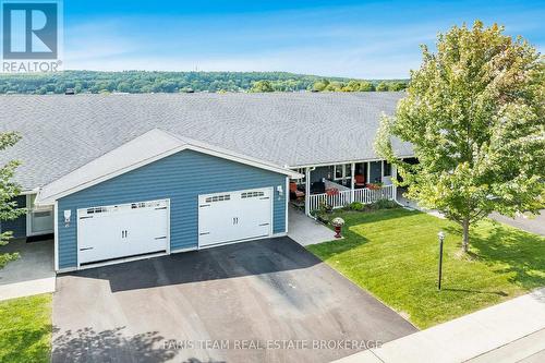 8 CHAMBERLAIN CRESCENT  Penetanguishene, ON L9M 0A5