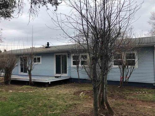 10 Manor Drive  Charlottetown, PE C1A 6R3