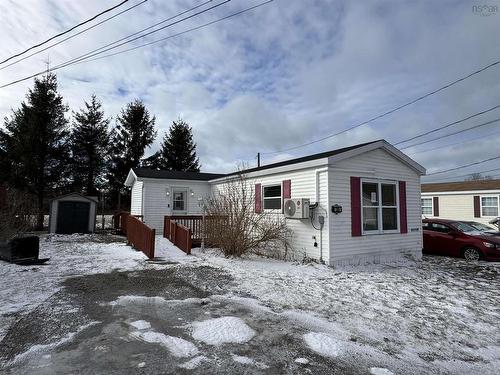 35 Third Street, Howie Centre, NS 