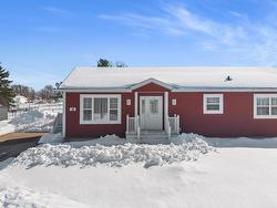 18 Parkview Drive  New Glasgow, NS B2H 0E6