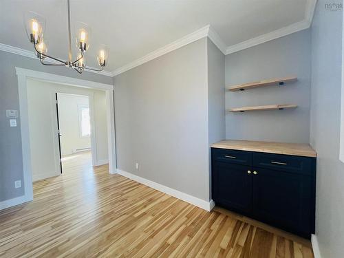 39 Rogers Avenue, Amherst, NS 