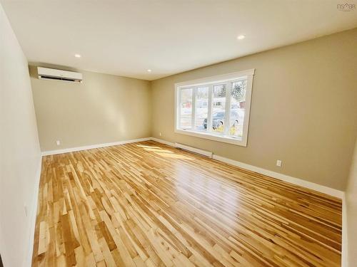 39 Rogers Avenue, Amherst, NS 