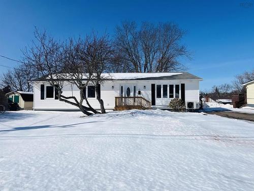 39 Rogers Avenue  Amherst, NS B4H 2J7