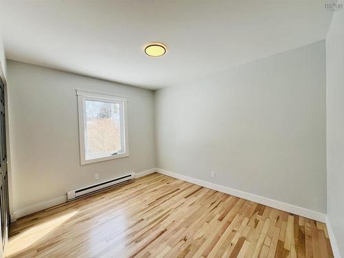 39 Rogers Avenue, Amherst, NS 