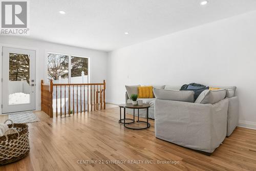 7 Weaver Crescent, Ottawa, ON - Indoor Photo Showing Other Room
