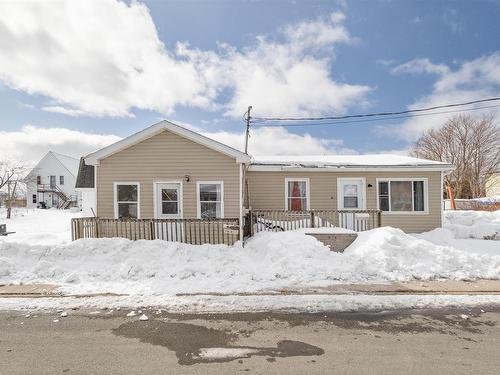 10 Lorne Street  North Sydney, NS B2Y 3Z6