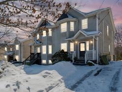 12 Walter Havill Drive  Halifax, NS B3N 3H5