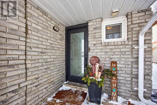 56 Shakespeare Crescent, Barrie, ON - Outdoor