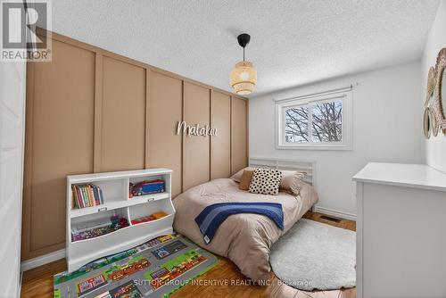 56 Shakespeare Crescent, Barrie, ON - Indoor Photo Showing Bedroom