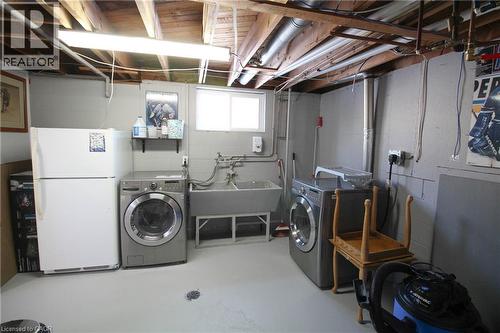 918 Upper Ottawa Street, Hamilton, ON - Indoor Photo Showing Laundry Room