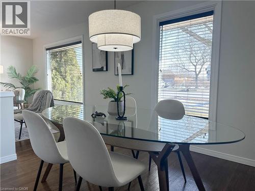918 Upper Ottawa Street, Hamilton, ON - Indoor Photo Showing Dining Room