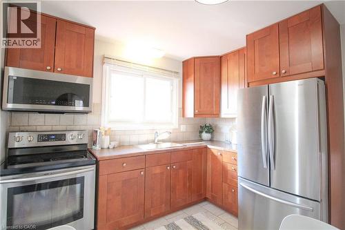 918 Upper Ottawa Street, Hamilton, ON - Indoor Photo Showing Kitchen With Stainless Steel Kitchen