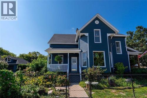 224 VIDAL STREET South  Sarnia, ON N7T 2T7