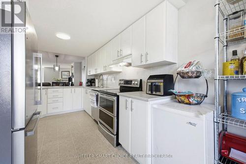 432 Hillsboro Private, Ottawa, ON - Indoor Photo Showing Kitchen