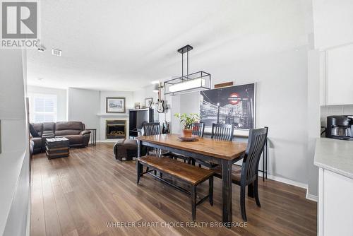 432 Hillsboro Private, Ottawa, ON - Indoor Photo Showing Dining Room With Fireplace