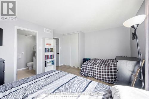 432 Hillsboro Private, Ottawa, ON - Indoor Photo Showing Bedroom