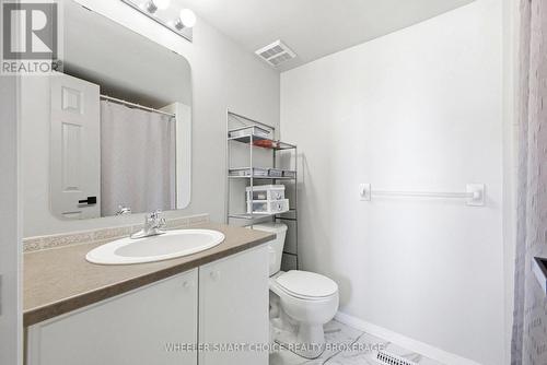 432 Hillsboro Private, Ottawa, ON - Indoor Photo Showing Bathroom
