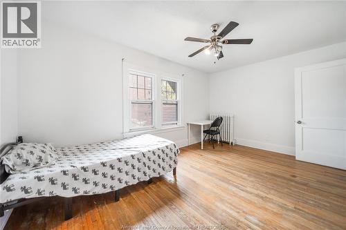 384 Detroit, Windsor, ON - Indoor Photo Showing Bedroom