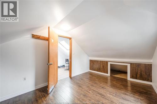 384 Detroit, Windsor, ON - Indoor Photo Showing Other Room