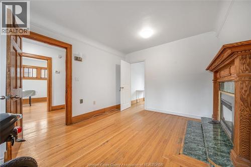 384 Detroit, Windsor, ON - Indoor Photo Showing Other Room