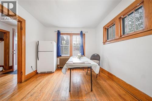 384 Detroit, Windsor, ON - Indoor