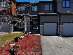 177 NAMASTE WALK Ottawa, ON K2J 6Z4