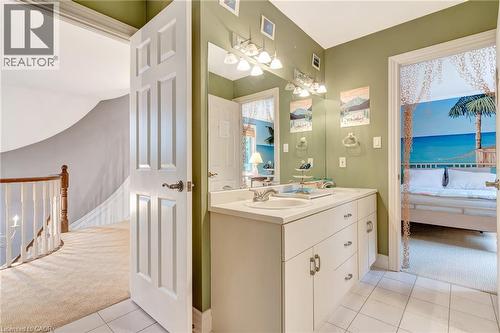 22 Deerpath Court, Cambridge, ON - Indoor Photo Showing Bathroom