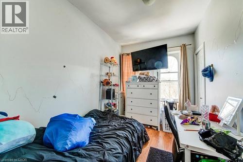 30 Brook Street, Cambridge, ON - Indoor Photo Showing Bedroom