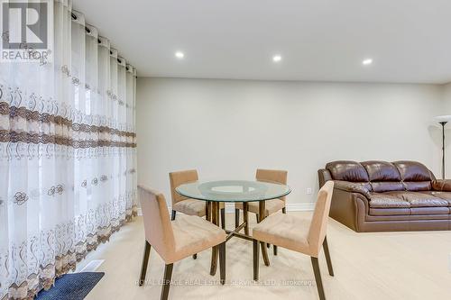 2420 Raymore Drive, Burlington, ON - Indoor