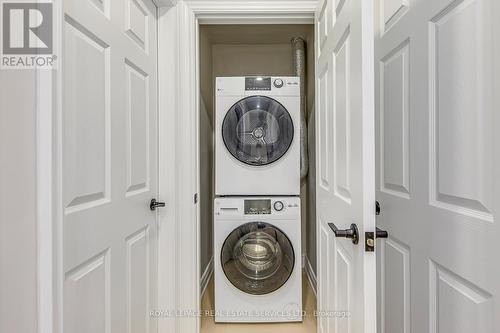2420 Raymore Drive, Burlington, ON - Indoor Photo Showing Laundry Room