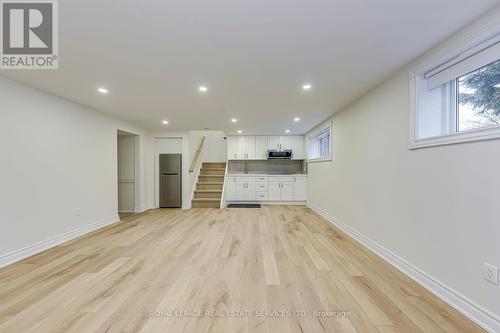 2420 Raymore Drive, Burlington, ON - Indoor Photo Showing Other Room