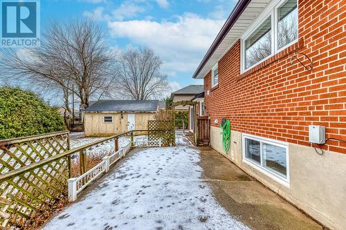 2420 Raymore Drive, Burlington, ON - Outdoor With Exterior