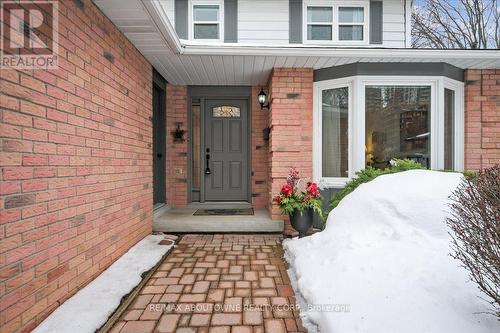 2132 Argon Court, Burlington, ON - Outdoor With Exterior