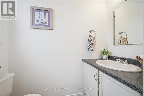 2132 Argon Court, Burlington, ON - Indoor Photo Showing Bathroom