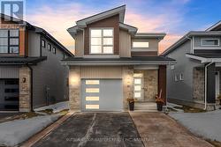 210 SUPERIOR DRIVE  Loyalist (Amherstview), ON K7N 0G1