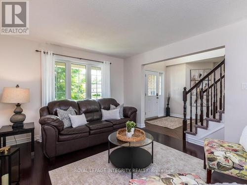 111 Comba Drive, Carleton Place, ON - Indoor Photo Showing Living Room