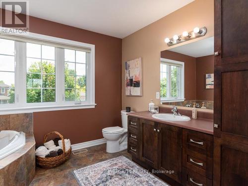 111 Comba Drive, Carleton Place, ON - Indoor Photo Showing Bathroom