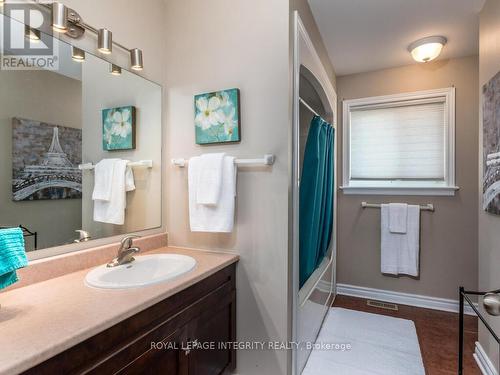 111 Comba Drive, Carleton Place, ON - Indoor Photo Showing Bathroom