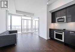 2108 - 181 BEDFORD ROAD  Toronto, ON M5R 0C2