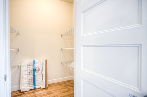 Closet - 213 Av. Mason, Pointe-Claire, QC - Indoor With Storage