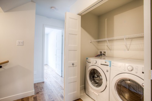 Laundry - 213 Av. Mason, Pointe-Claire, QC - Indoor Photo Showing Laundry Room